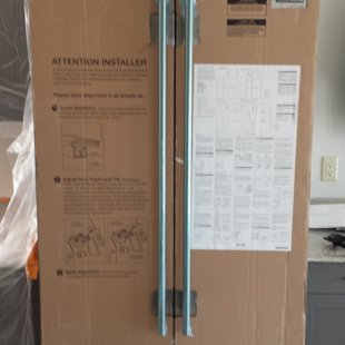 Brand spanking new 42inch subzero fridge in Ventura county.