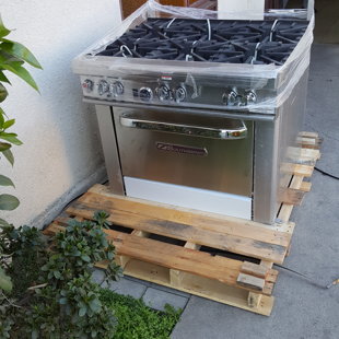 unpacking 36inch southbend  commercial stove