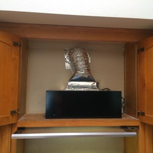 Hard to find rare built in rangehood, you can still find it online for like $400